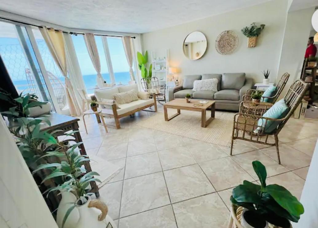 Beach Oasis 704 Lovely Daytona Ocean Front For 5 Sleeps Up To 12 Daytona Beach Extérieur photo