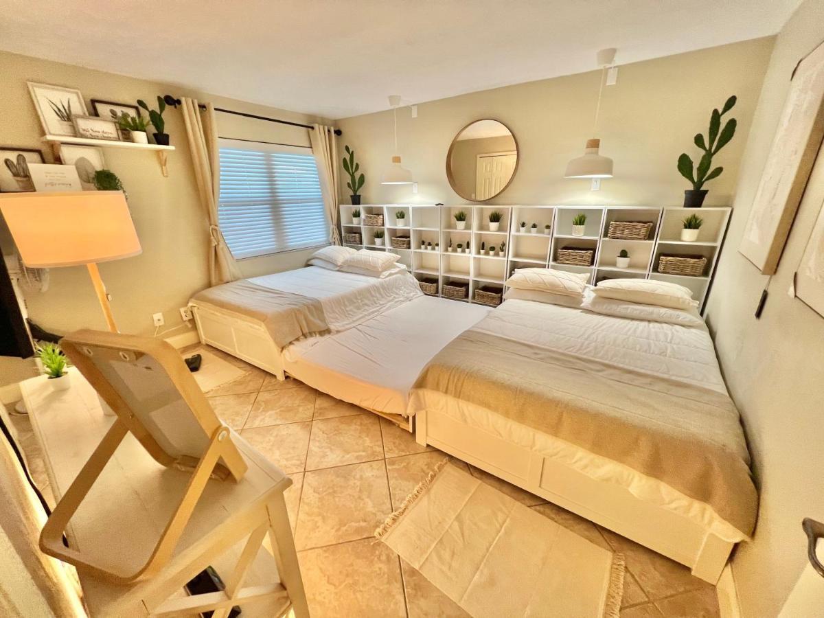 Beach Oasis 704 Lovely Daytona Ocean Front For 5 Sleeps Up To 12 Daytona Beach Extérieur photo